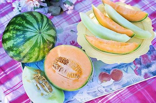 梦见在天上买瓜吃瓜啥意思  第2张