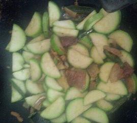 荀瓜能煎着吃吗,煎食新体验  第2张